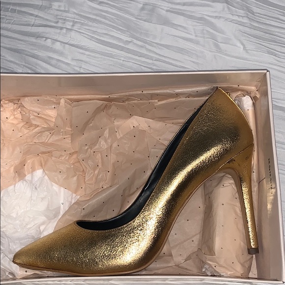 BCBGeneration Heels - Picture 2 of 2